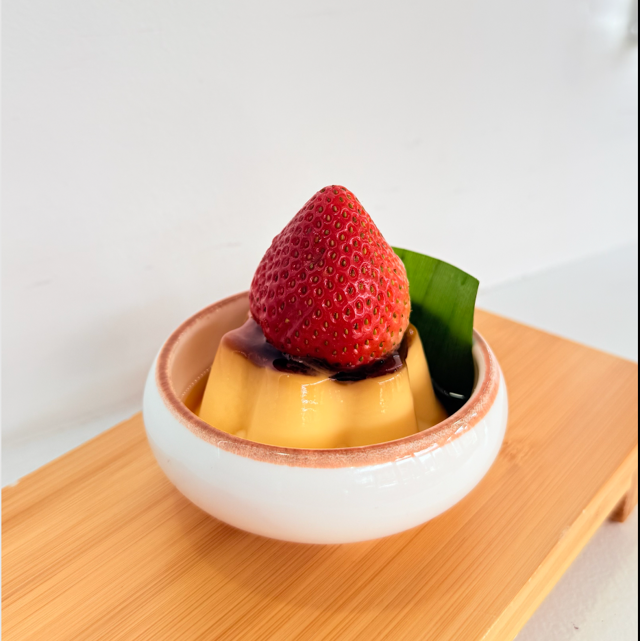 Fresh Strawberry Pudding.
